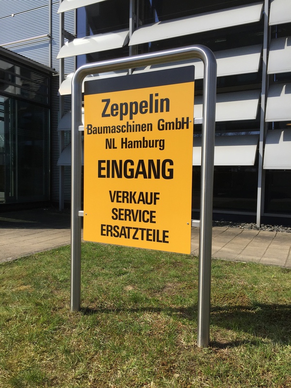 Big zeppelin standschild