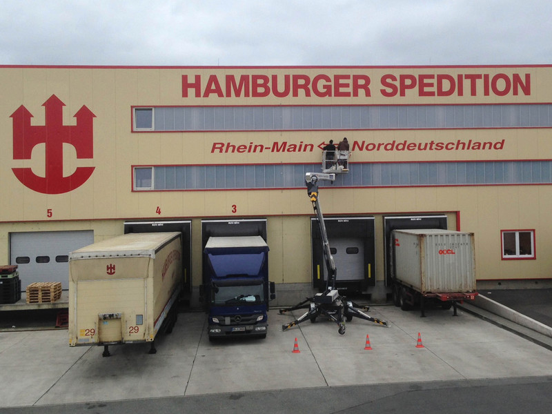 Big hambuger fassade trappel 2