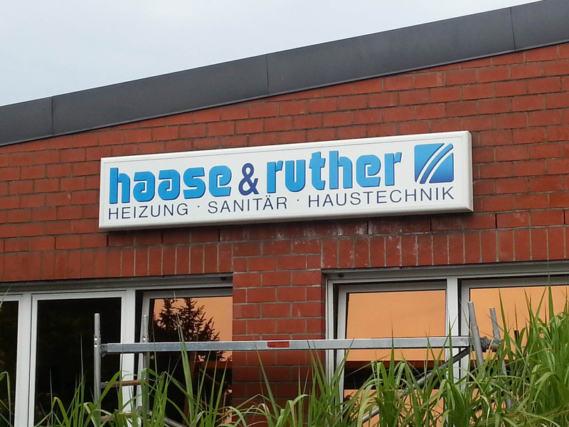 Big haase   ruther leuchtschild 1